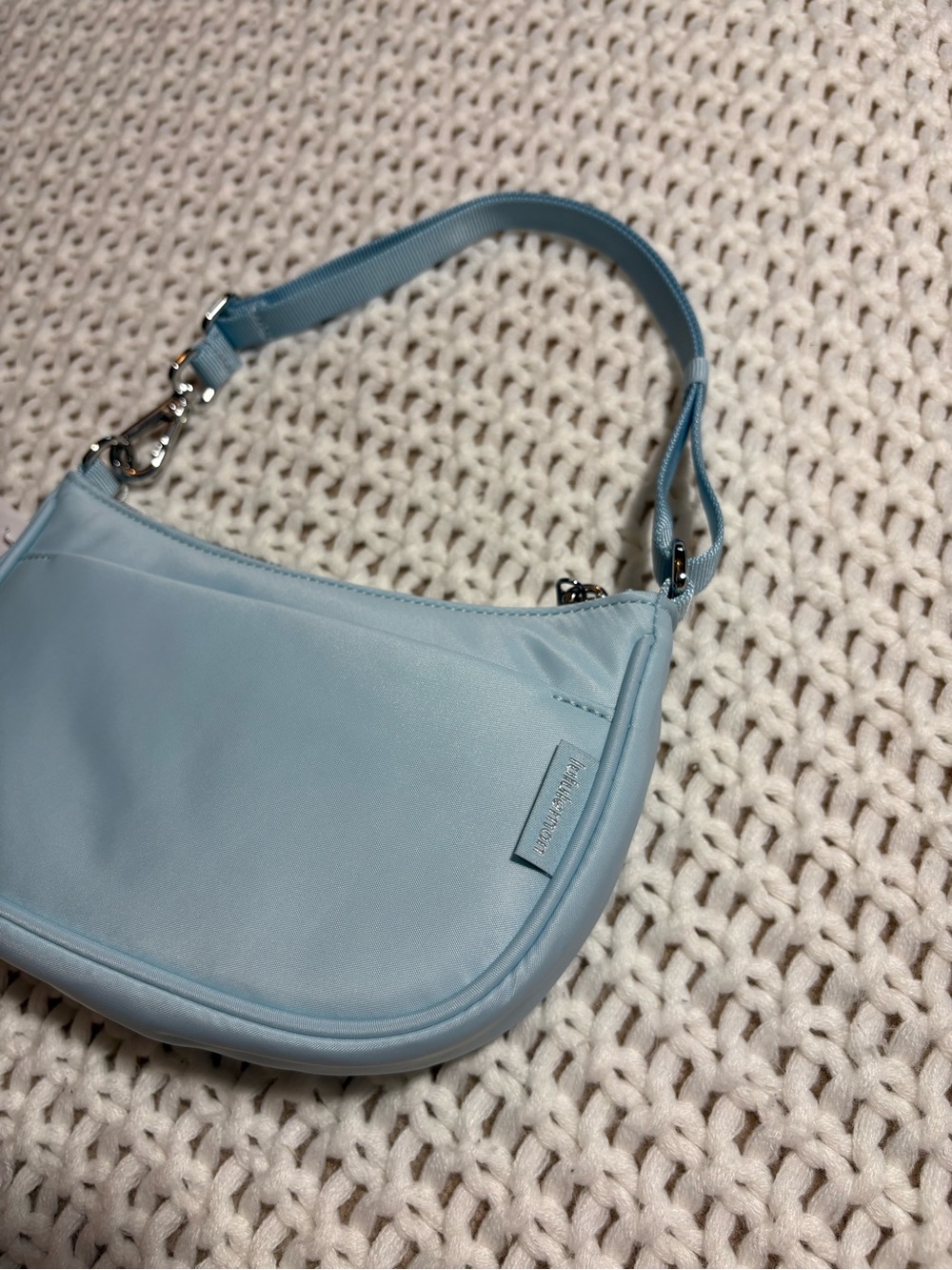 NWT lululemon foam cloud city essentials mini shoulder bag 1L - Picture 6 of 11